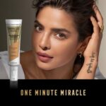 Max Factor Miracle Miracle Pure SPF30 Skin Improving Foundation 30ml