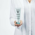 Vichy Purete Thermale Hydrating & Cleansing Foaming Cream Αφρώδης Ενυδατική Κρέμα Καθαρισμού Προσώπου 125ml