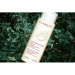 Clarins Cleansing Milk With Gentian. Moringa 200ml (combination or oily skin)
