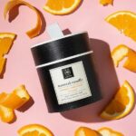 Apivita Natural Candle Φυσικό Κερί Με Αιθέρια Έλαια Από Κέδρο Πορτοκάλι & Γαρύφαλλο 235gr.
